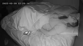 Milf Double Orgasm Before Bed Spying