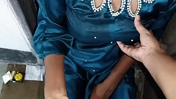 I Give My New Bhabhi A Nice Fuck For The First Time To Her