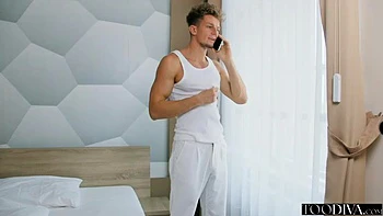 Chica del hotel Vanessa monta polla grande y dura