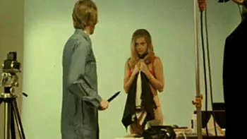 Vintage interracial com peitinhos pequenos fodidos