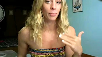 Blonde amateur fucks on webcam