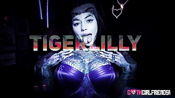 Tattooed goth chicks sucking big cock and teasing