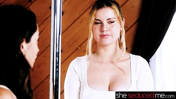 Isabella Nice's Wet Lesbian Lingerie Fuck