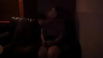 やらせなし完全リアル【個人撮影】【隠し撮り】25歳　物静かで可愛い娘　夕飯の後　ホテル飲みで犯され　舌出して喘ぐ　毛マン　日本人　素人