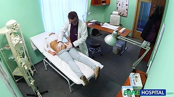 Doctor Gives Blonde Teen 18+ Lilith Lee A Full Asshole Examination In Hospital