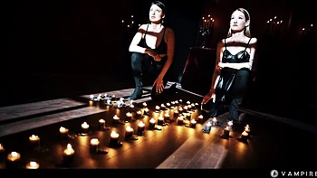 Matchless Octavia Red and Talia Mint - cosplay video - Vampired