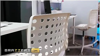 - Smoking Hot Nicole Doshi Leads An Office Orgy With Tru Kait, Sinatra Monroe & August Skye