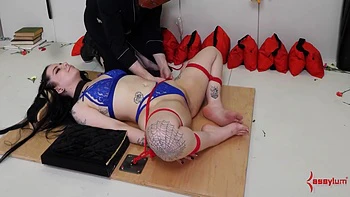 Petite Submissive Tied Up To Eat Ass And Get Pussy Punished