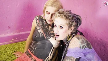 Dirty Dreaz featuring Anuskatzz's fingering porn